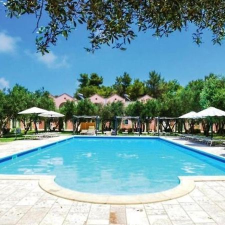 Family Village Otranto Алимини Екстериор снимка
