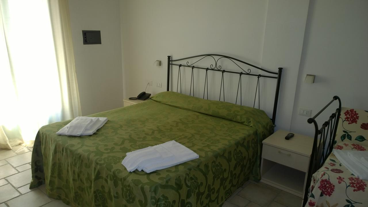 Family Village Otranto Алимини Екстериор снимка