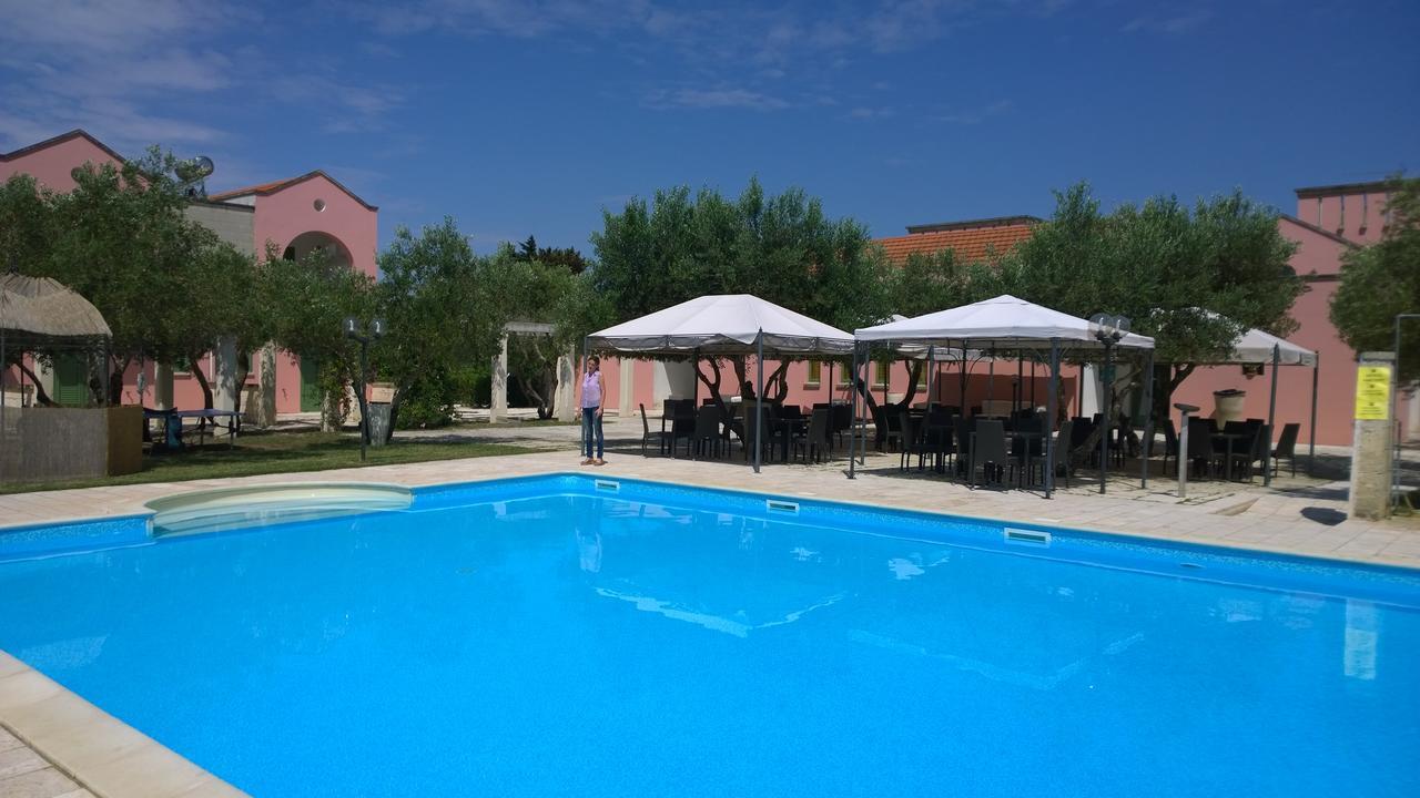 Family Village Otranto Алимини Екстериор снимка