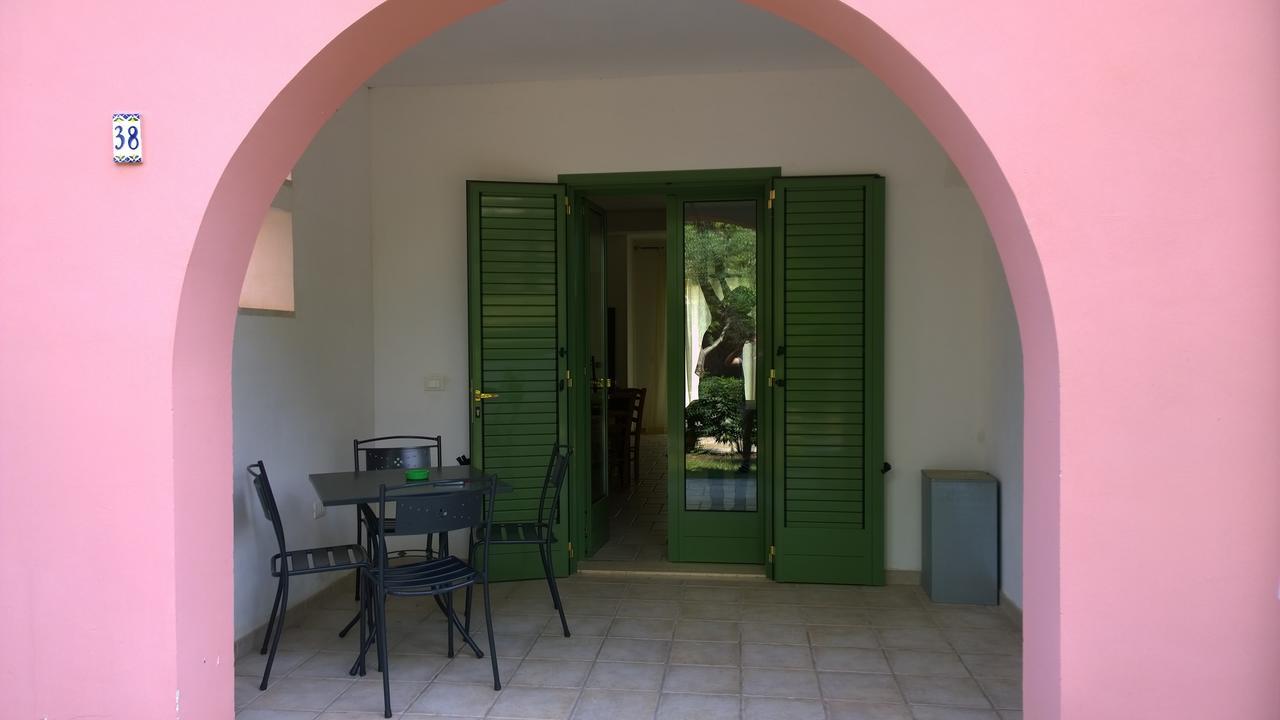 Family Village Otranto Алимини Екстериор снимка